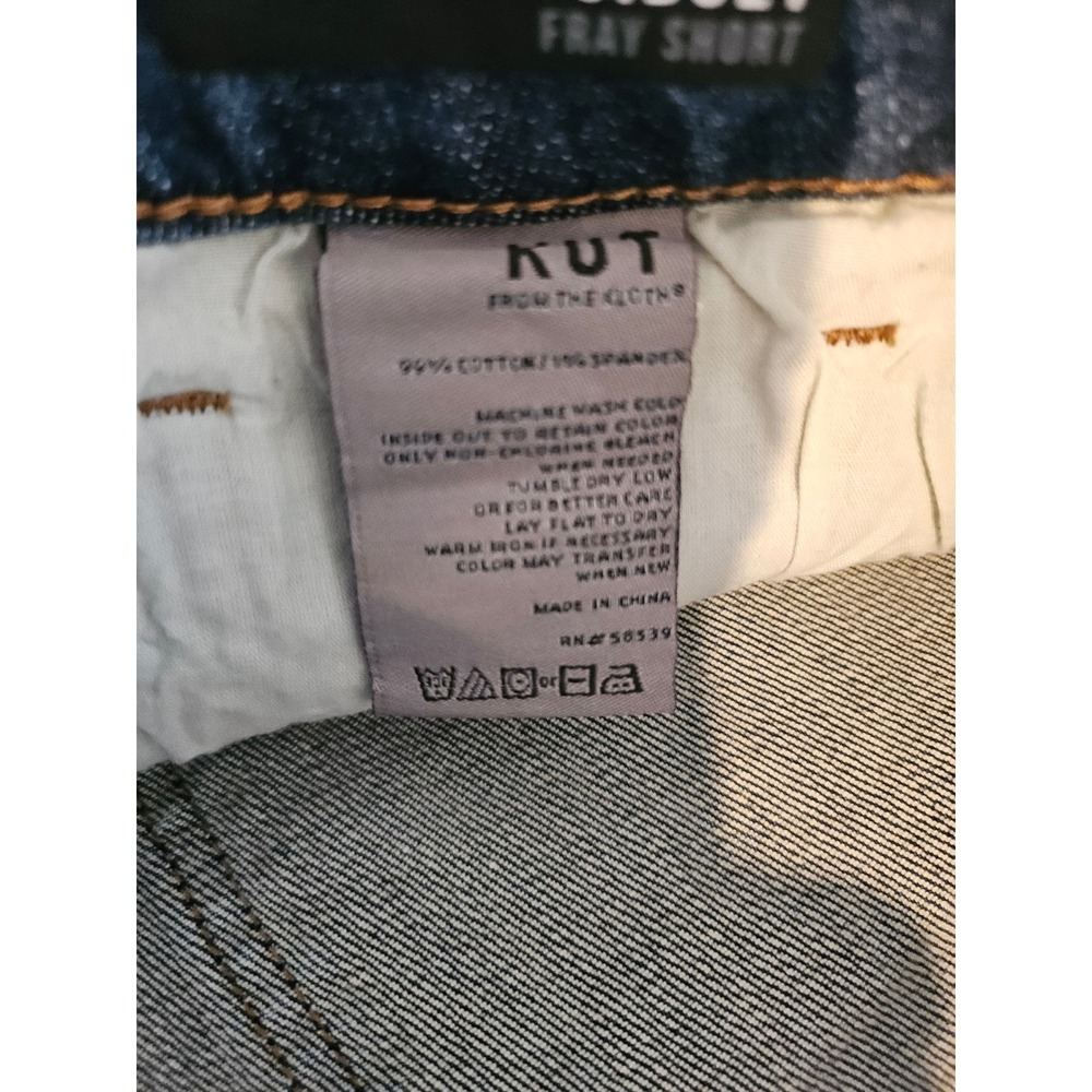 Kut from the Kloth Gidget Fray Shorts Women Size 8 Blue Denim Raw Hem - Picture 3 of 8